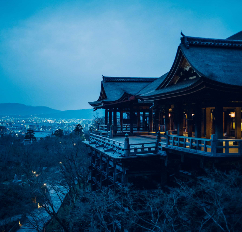 FEEL KIYOMIZUDERAの写真集「INSIGHT」夜の清水寺